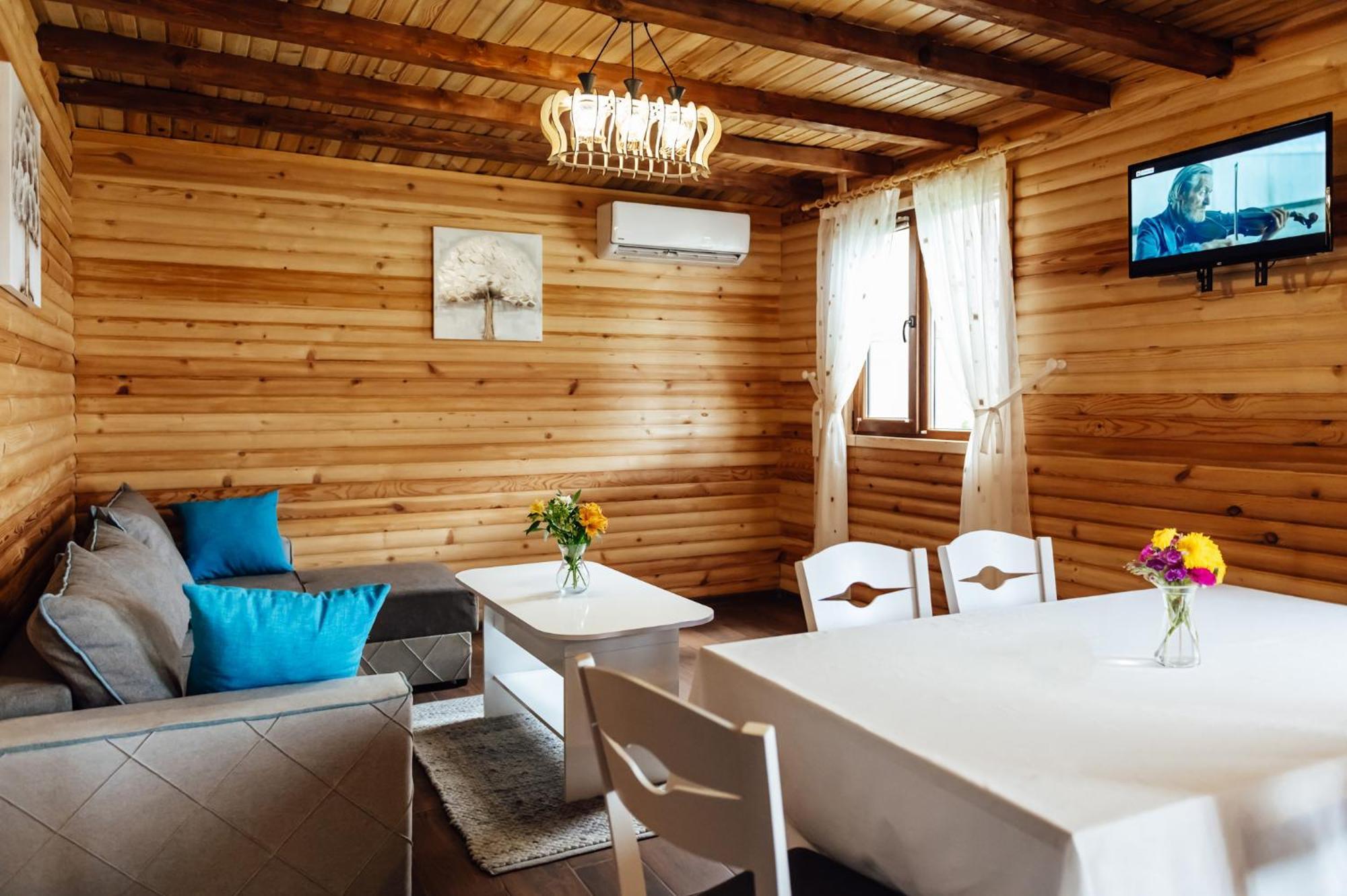 Къщи За Гости Брик Saparewa Banja Exterior foto